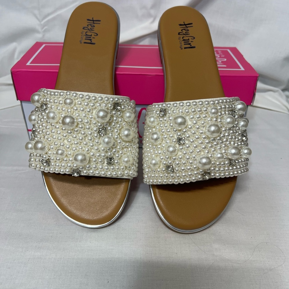 Hey Girl Pearl and Rhinestone Flat Sandals size 10 - Picture 4 of 8